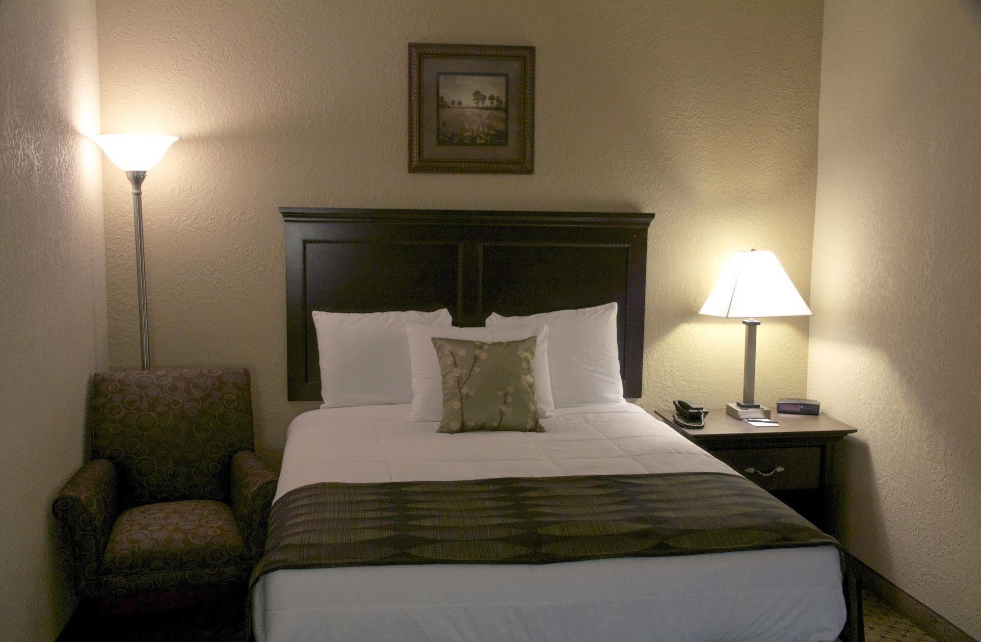 Grand View Inn & Suites Брэнсон Экстерьер фото